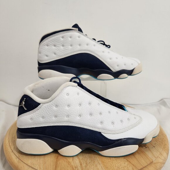 Air Jordan 13 Low Hornets - Picture 2 of 13